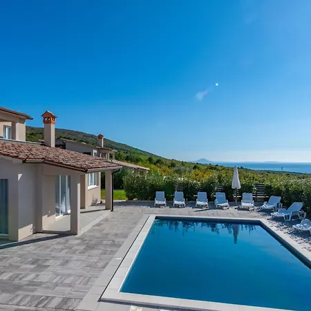 Lida, A Modern With A Fantastic Sea View *