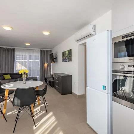 Lida, A Modern With A Fantastic Sea View Villa Stanisovi